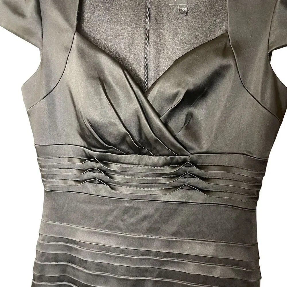 JAX Women's Black Knee Length Cocktail Dress Size 8 Cap Sleeve V-Neck - Picture 4 of 7